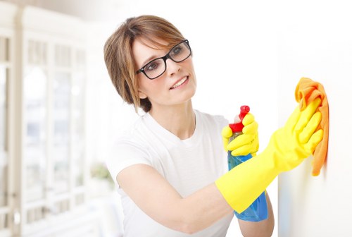 Detailed vacate cleaning for a residential property in W12